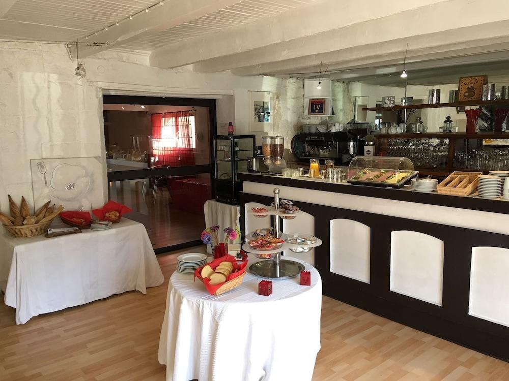 Hostellerie De La Source Αρλ Εξωτερικό φωτογραφία